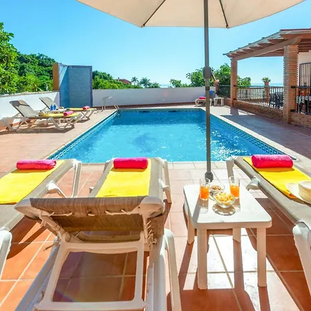 Villa Nadia By