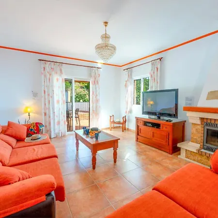 Villa Nadia By
